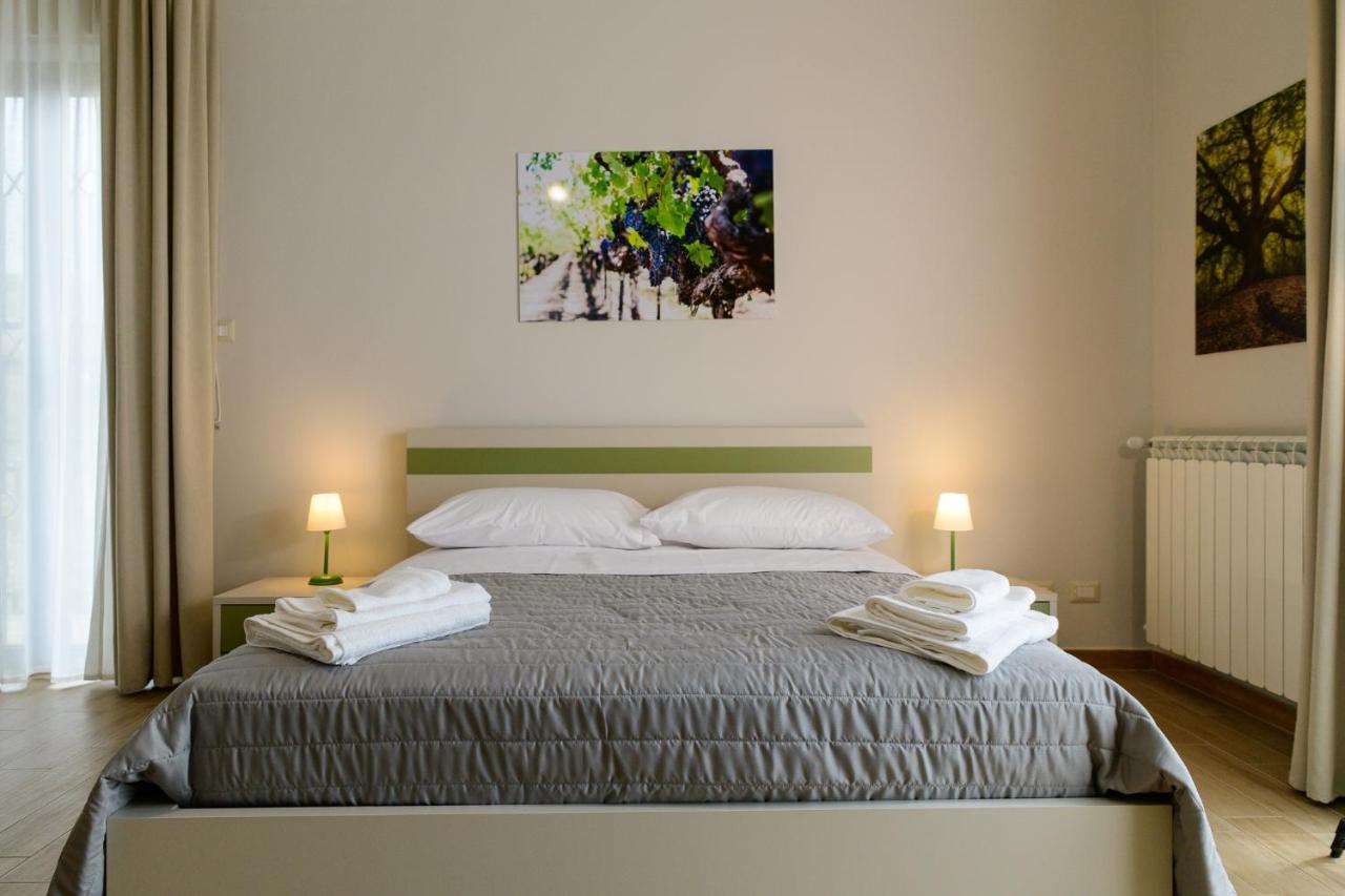 Bee Happy - Bed And Breakfast Zafferana Etnea Kültér fotó